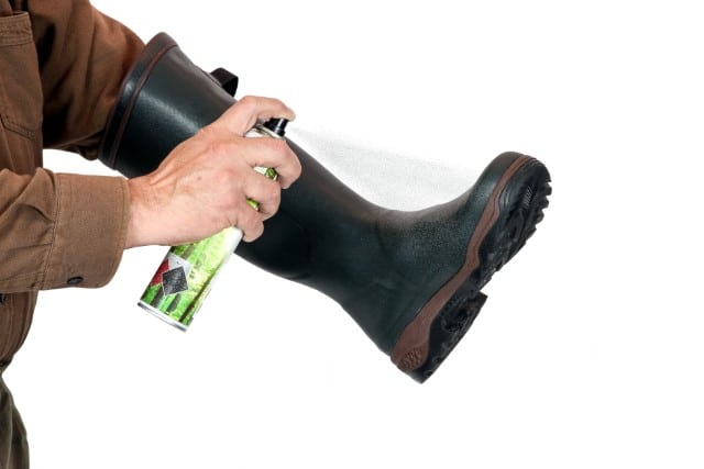 Scent-Control Spray for Deer Hunting